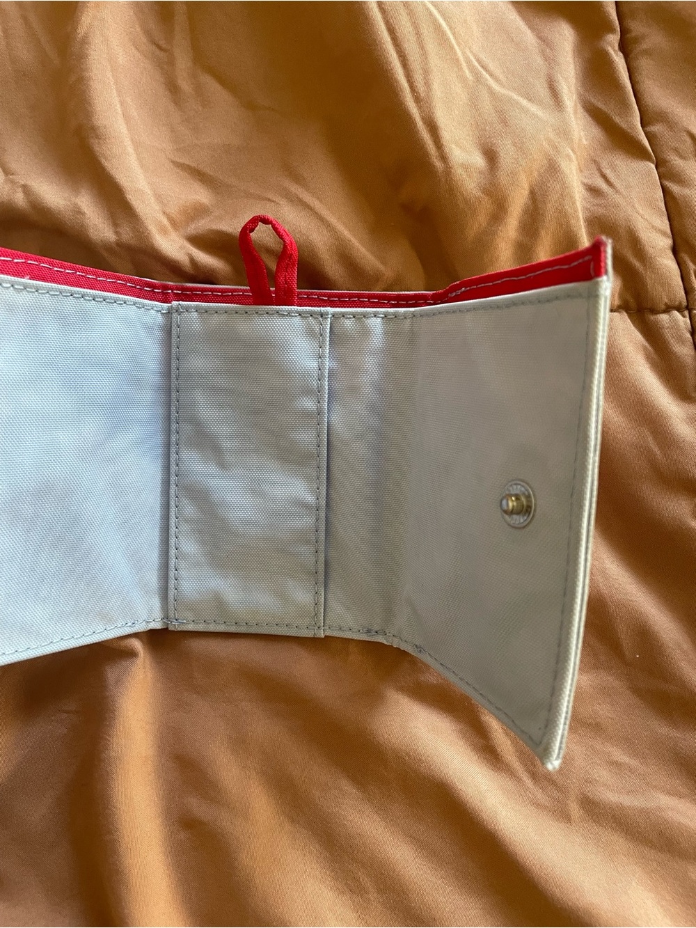 BAGGU Miffy Wallet - Picture 2 of 9